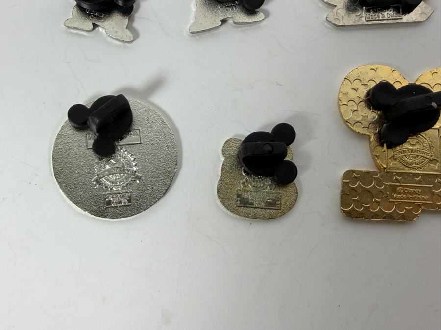 (12) Vintage Disney Trading Pins [Photo 11]
