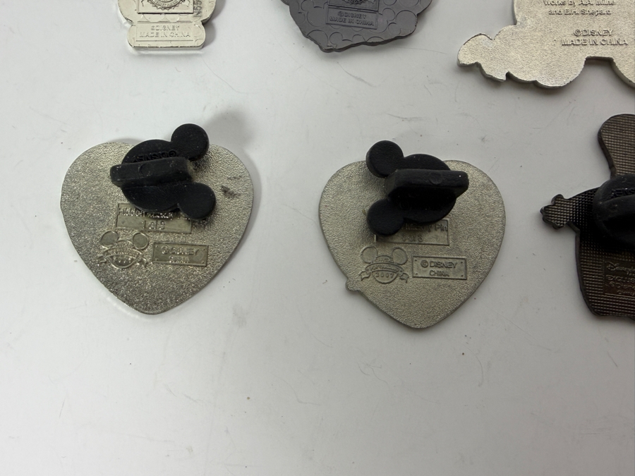 (12) Vintage Disney Trading Pins [Photo 12]