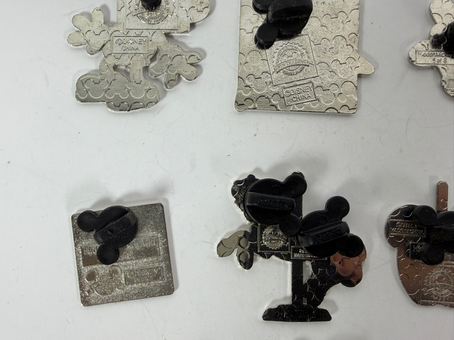 (12) Vintage Disney Trading Pins [Photo 10]