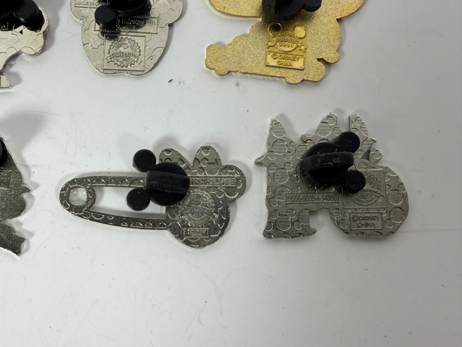(12) Vintage Disney Trading Pins [Photo 12]