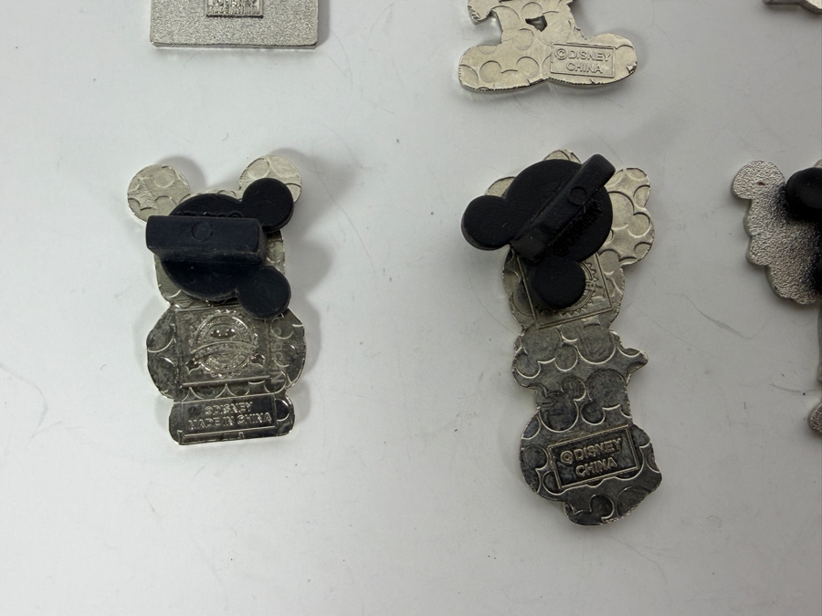 (12) Vintage Disney Trading Pins [Photo 13]