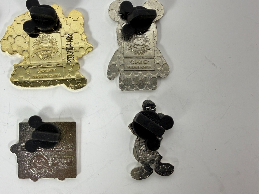 (12) Vintage Disney Trading Pins [Photo 11]