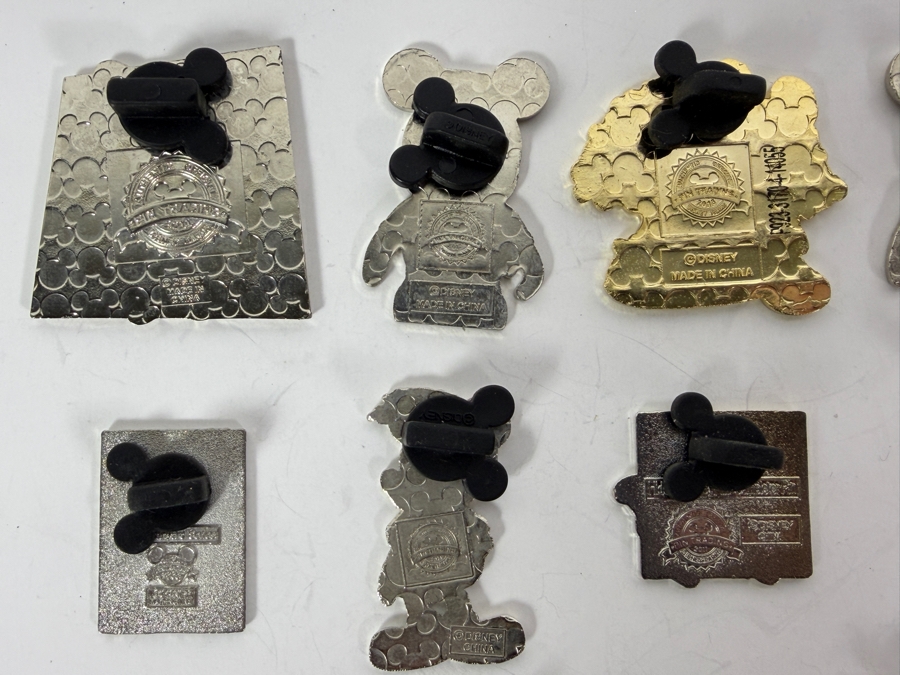 (12) Vintage Disney Trading Pins [Photo 10]