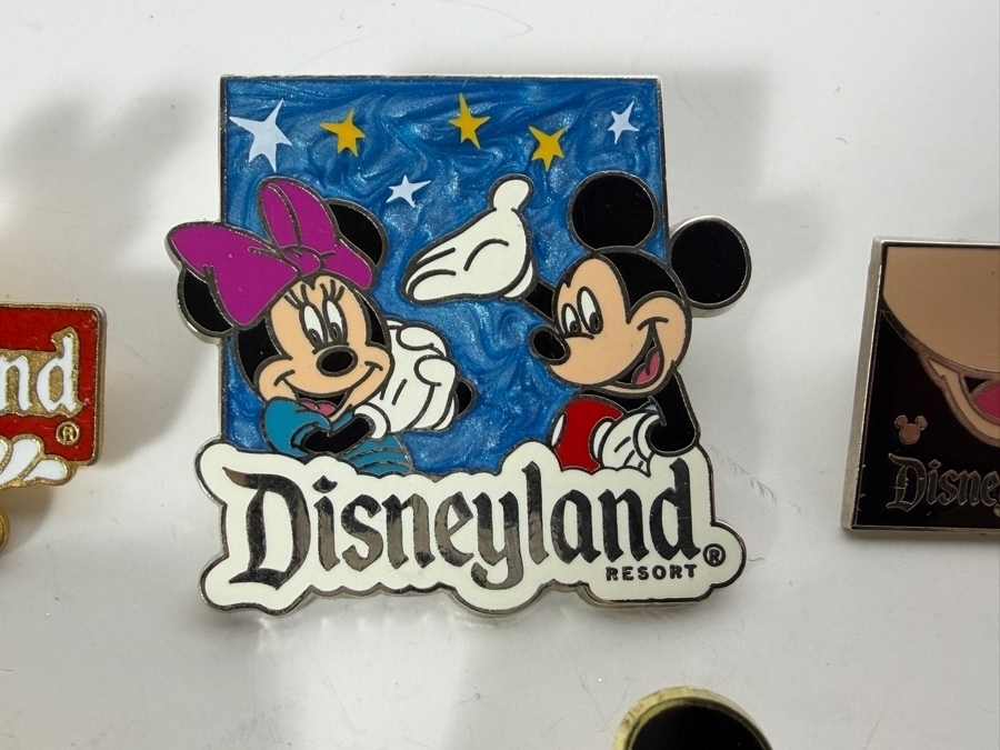 (12) Vintage Disney Trading Pins [Photo 4]