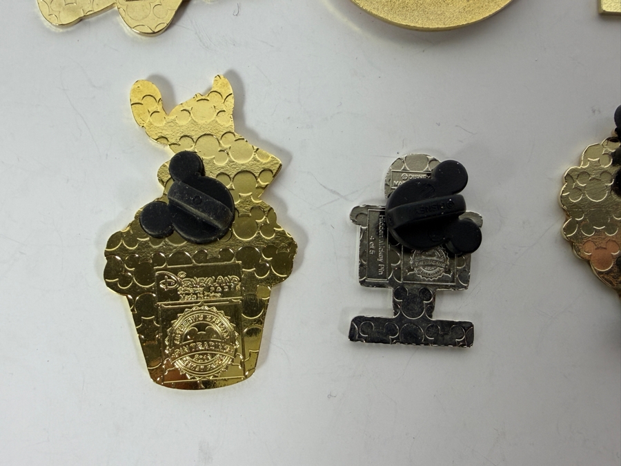 (12) Vintage Disney Trading Pins [Photo 13]