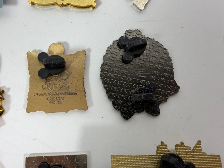 (12) Vintage Disney Trading Pins [Photo 16]