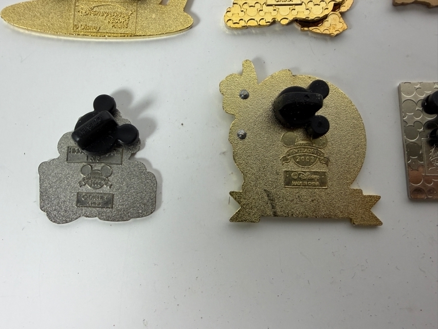 (12) Vintage Disney Trading Pins [Photo 18]
