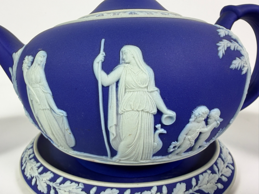 Vintage Wedgwood Dark Blue Jasperware Neoclassical Tea Set With Teapot Matching Creamer Covered Sugar Bowl And Underplate [Photo 6]