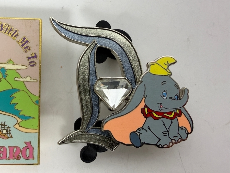 Vintage Disney Auctions Exclusive Limited Edition of 1,000 Trading Pin 'Come With Me To Neverland' Poster Pin Featuring Peter Pan and Limited Edition of 3,000 Disneyland Resort 60th Anniversary Diamond Celebration 'D' Pin Featuring Dumbo [Photo 2]