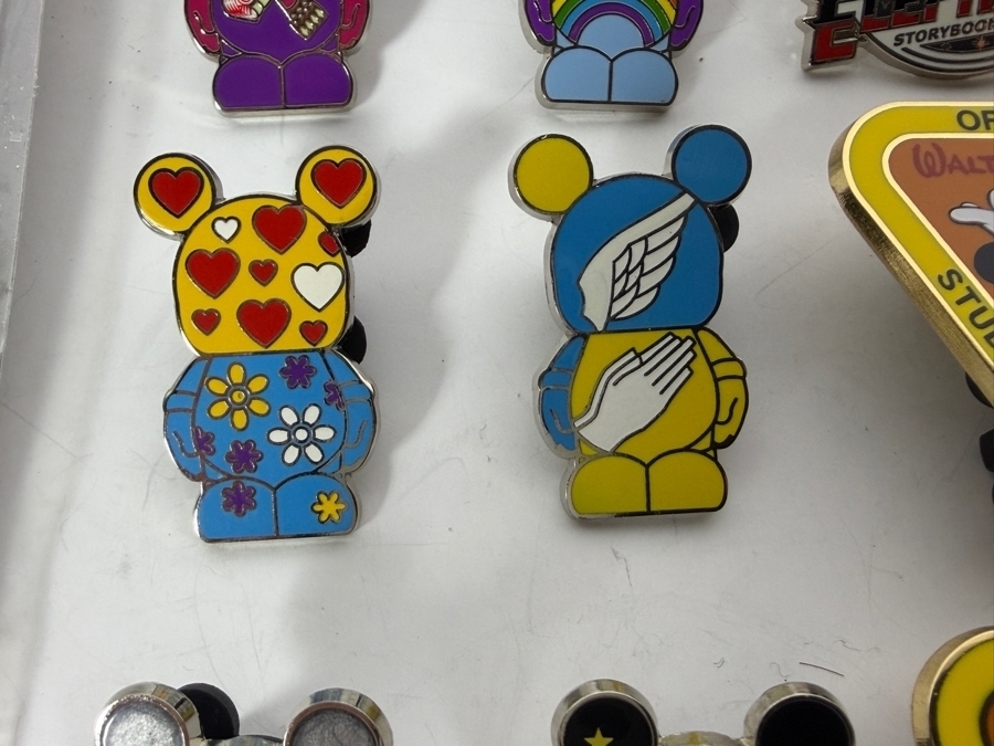 (13) Vintage Disney Trading Pins [Photo 4]