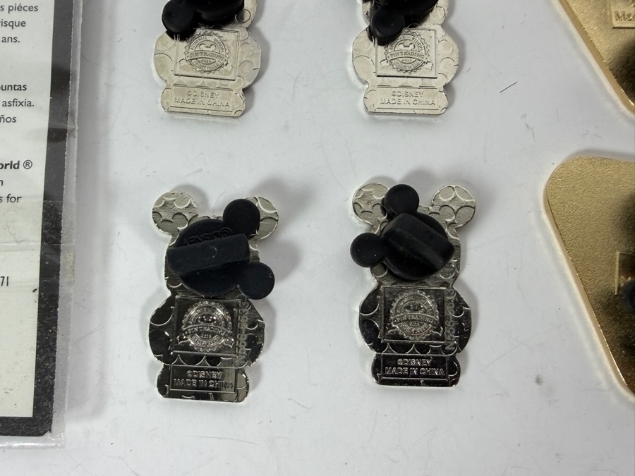 (13) Vintage Disney Trading Pins [Photo 11]