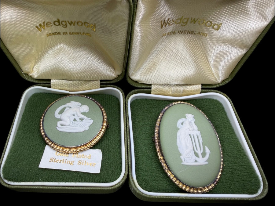 Two Vintage Wedgwood Sage Green Jasperware Cameo Brooches In Original Boxes