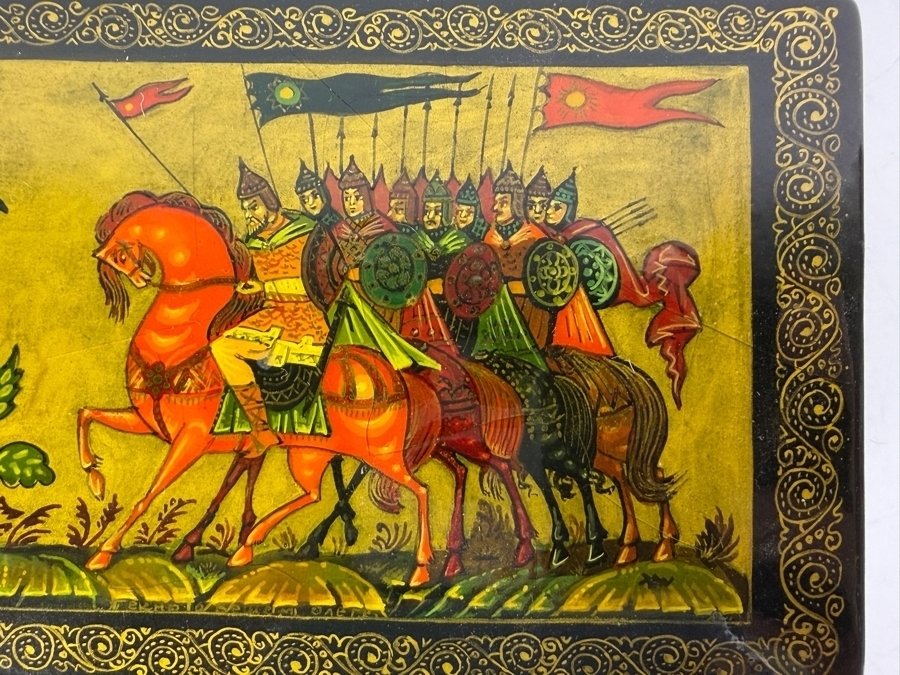 Two Vintage Russian Hand Painted Papier Mache Lacquer Trinket Boxes With Fairy Tale Scenes 5'W And 4'W [Photo 3]