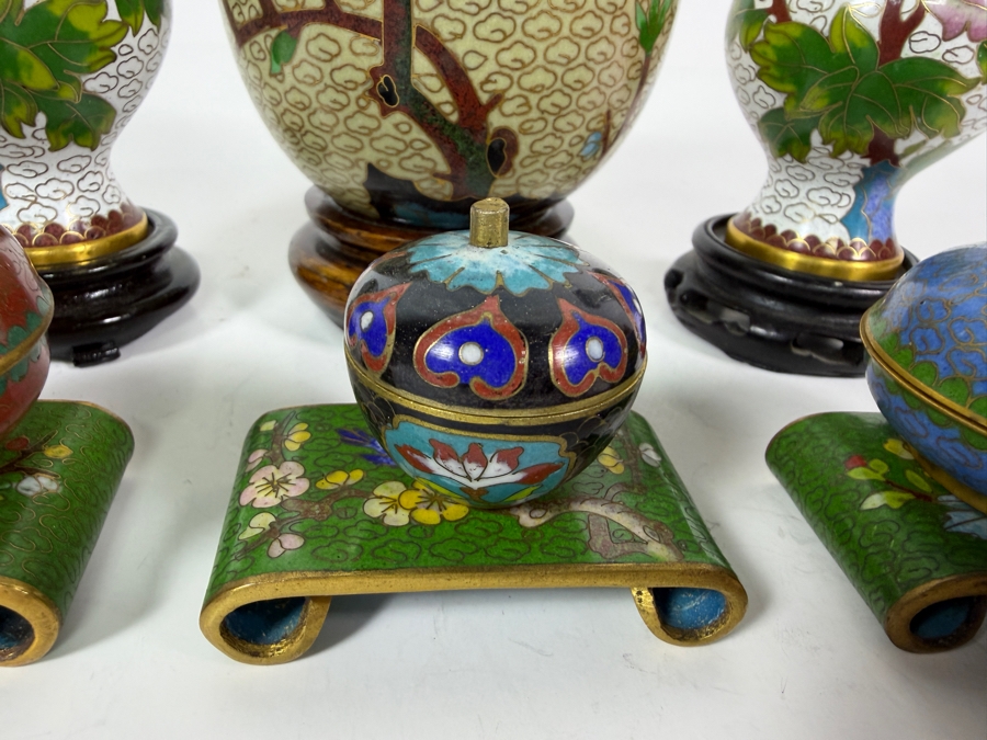 Collection Of Six Vintage Chinese Cloisonne Enamel Decorative Items Including Vases, Egg, And Covered Boxes  [Photo 4]
