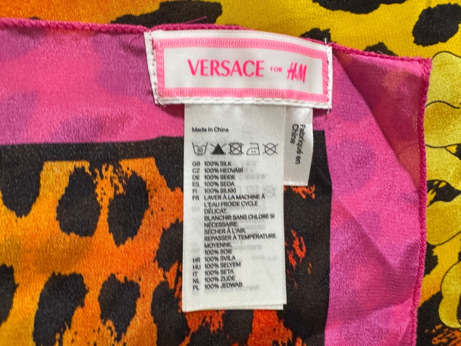 Just Added - Versace For H&M Limited Edition 2011 Miami Leopard Baroque Graphic Silk Square Scarf 36' X 36' [Photo 4]
