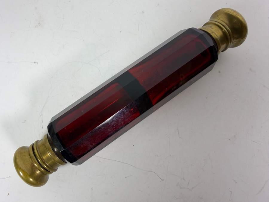 Antique Victorian Faceted Ruby Red Glass Double Ended Scent Bottle With Hinged Brass Caps And Glass Stoppers 5'L [Photo 2]