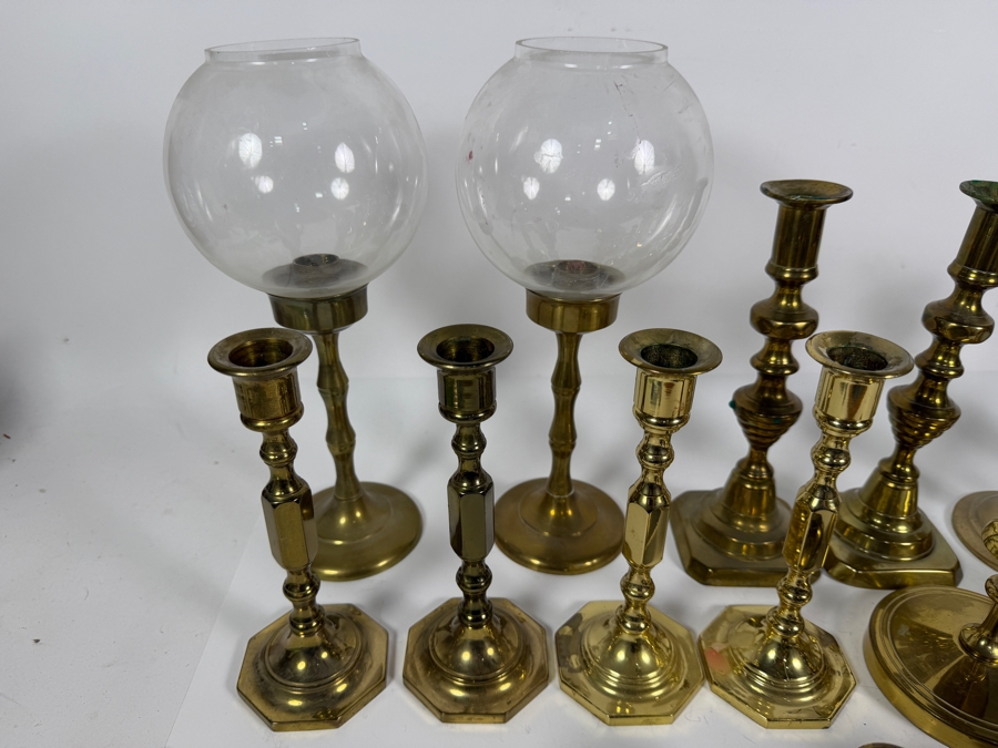 Collection Of Fourteen Vintage Cast Brass Candlesticks In Various Traditional Formats Including Hurricane Lamps [Photo 4]