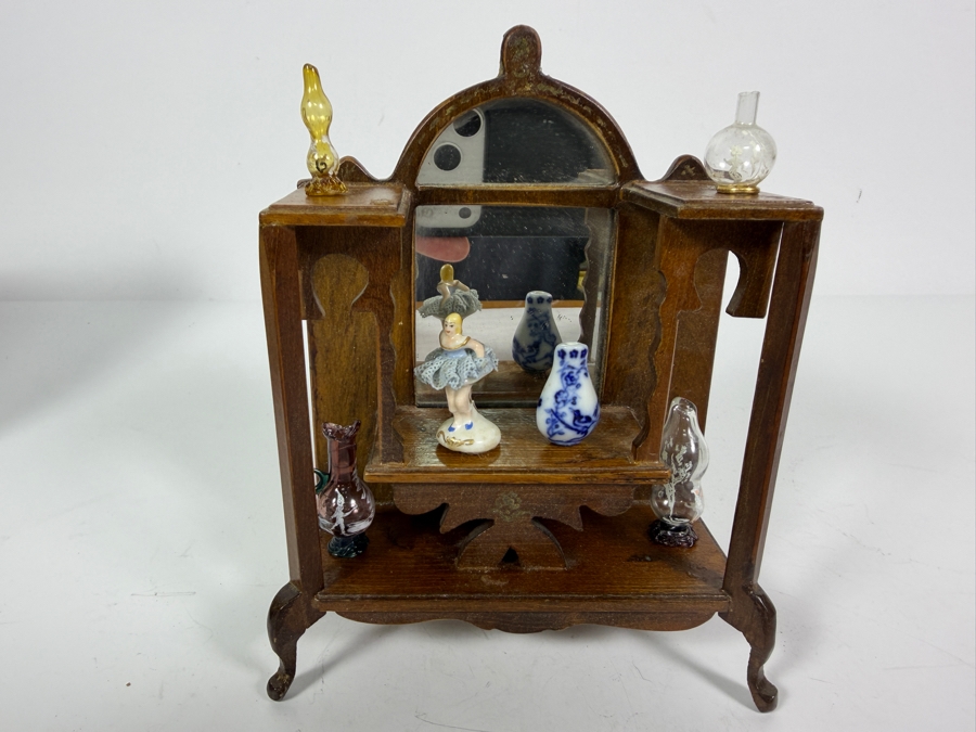 Vintage Shackman Japan Dollhouse Miniature Wooden Vanity Dressing Table Cabinet With Mirror And Six Assorted Knick Knacks [Photo 2]