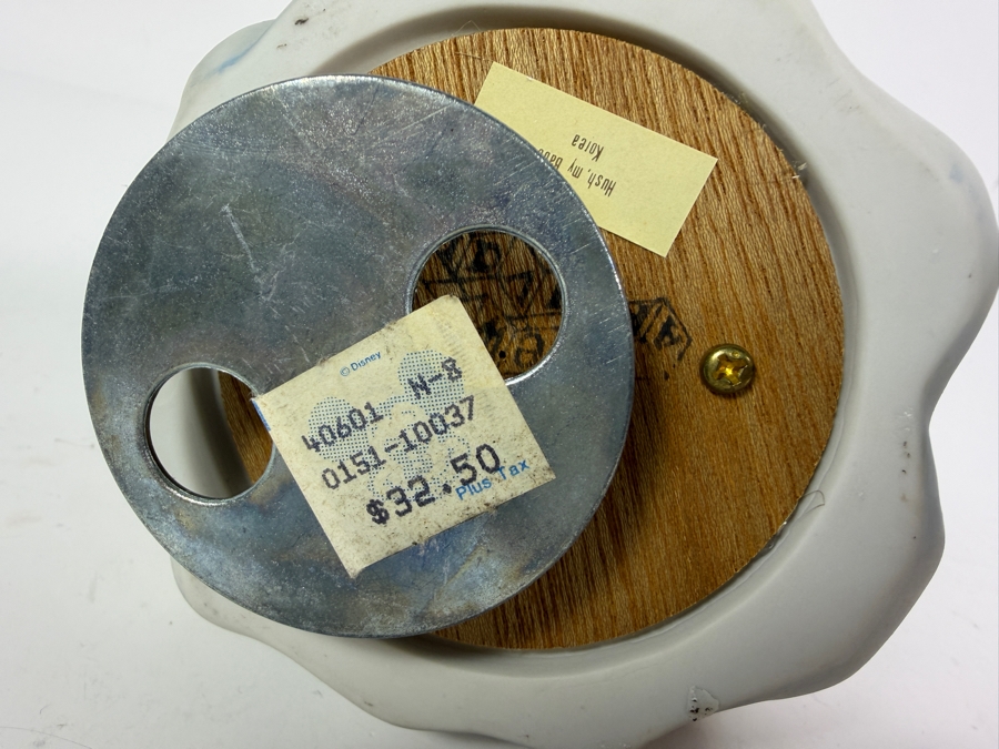 Vintage 1984 Goebel New Arrival Disney Music Box Featuring Baby Daisy Duck and a Stork 7'H [Photo 5]
