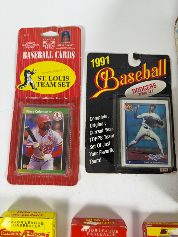 Collection of Vintage Baseball Cards - Some New Old Stock Packs - See Photos [Photo 11]