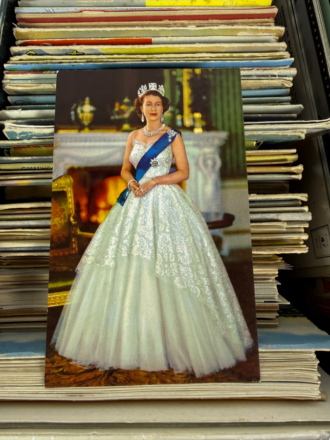 Collection of Vintage Postcards Including the Royal Family, Charles Lindbergh, States, Tourist Attractions and More - See Photos