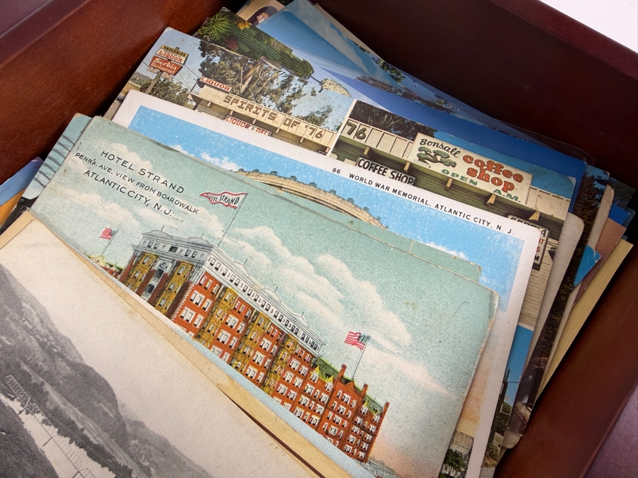 Box Filled with Antique / Vintage Postcards - See Photos [Photo 10]