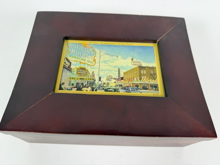 Box Filled with Antique / Vintage Postcards - See Photos [Photo 2]