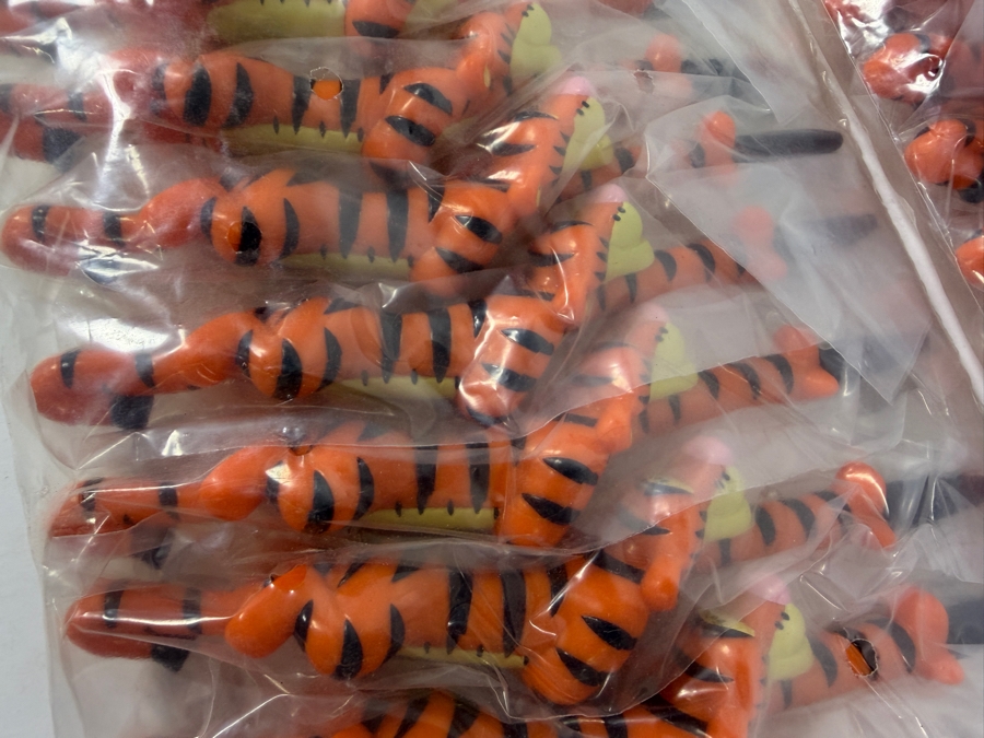 Collection of (20) New Old Stock Rare Disney Winnie the Pooh Tigger Bic Pens [Photo 6]
