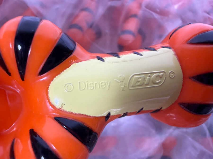 Collection of (20) New Old Stock Rare Disney Winnie the Pooh Tigger Bic Pens [Photo 4]