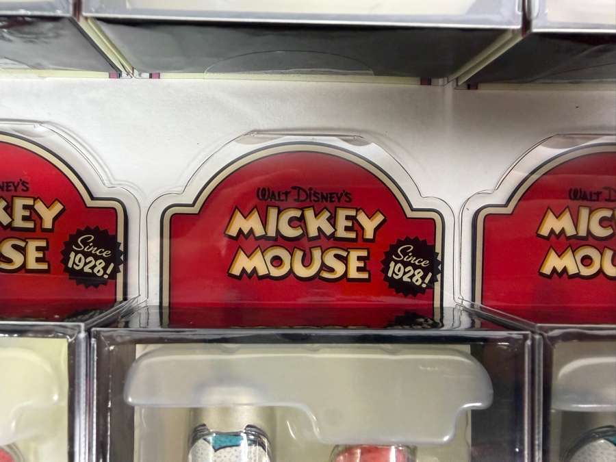 Collection of (8) New Old Stock Disney's Mickey Mouse Limited Edition Pod Pens by The CDM Company 2004 [Photo 4]