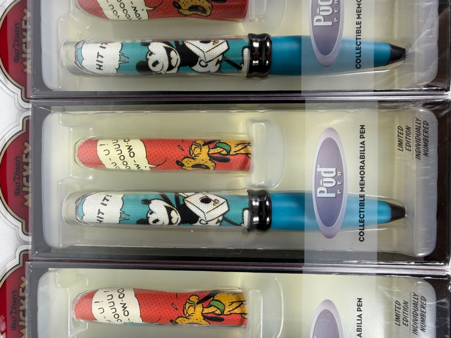 Collection of (8) New Old Stock Disney's Mickey Mouse Limited Edition Pod Pens by The CDM Company 2004 [Photo 2]