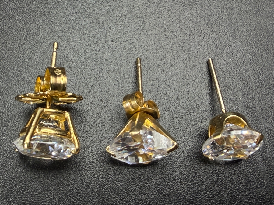 (3) Pairs of 14k Gold Single Earrings 2.5g [Photo 5]