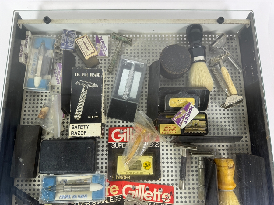 Vintage 1950s Gillette Brand Countertop Store Display Case Filled with Vintage Razors and Shaving Supplies - See Photos 19W X 18D X 3H [Photo 3]