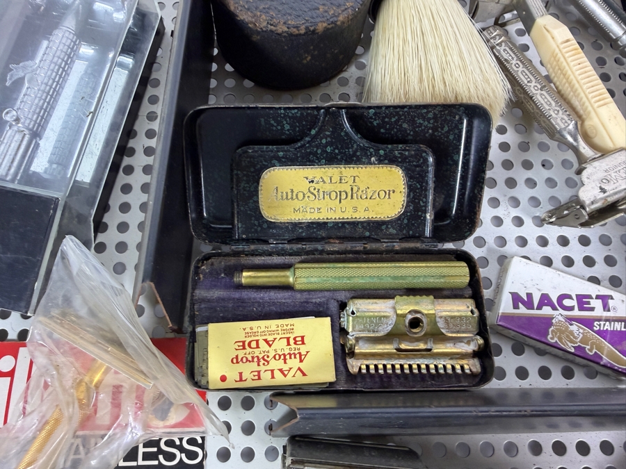 Vintage 1950s Gillette Brand Countertop Store Display Case Filled with Vintage Razors and Shaving Supplies - See Photos 19W X 18D X 3H [Photo 5]
