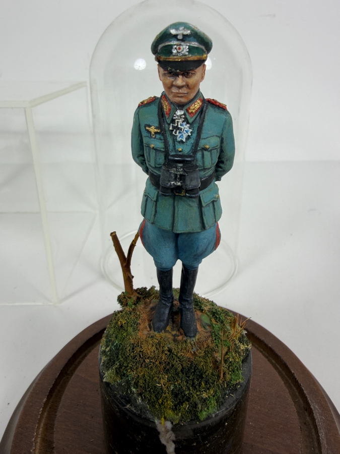 (3) Hand-painted Metal Military Figures With Protective Domes [Photo 7]