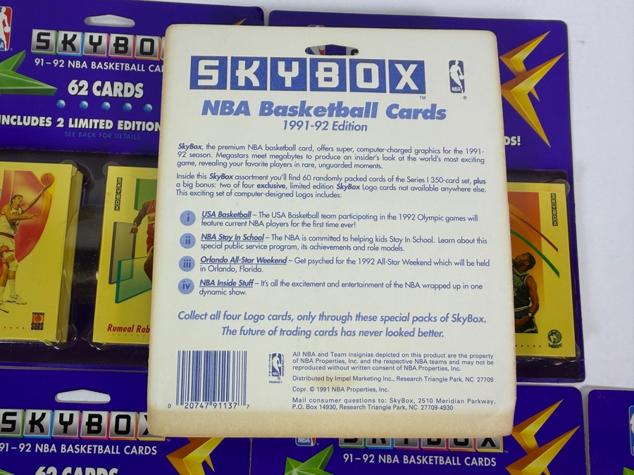 (8) Vintage 1991-92 Factory Sealed Blister Packs Of SkyBox NBA Basketball Cards - 496 Cards Total Featuring Michael Jordan [Photo 7]