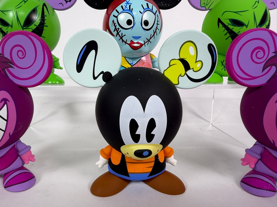 (6) Vinyl Collectible Figures from the Disney Shorts Series Designed by Artist Francisco Herrera Featuring Characters from Tim Burton's The Nightmare Before Christmas 4.5H [Photo 4]