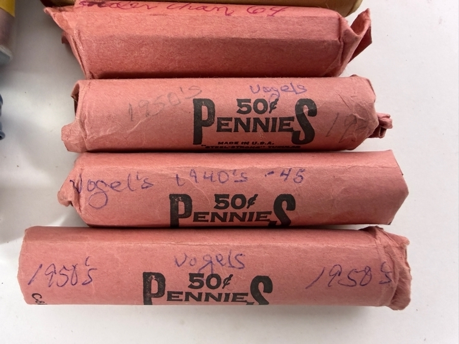 Collection of Vintage United States Lincoln Pennies Cents Plus 1900 Indian Head Cent [Photo 12]