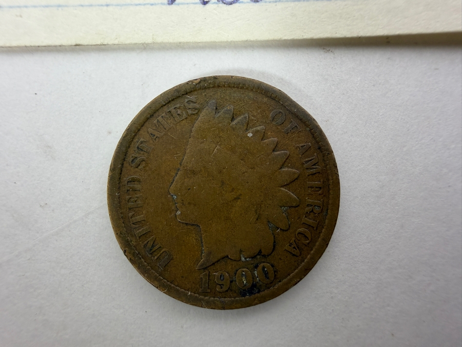 Collection of Vintage United States Lincoln Pennies Cents Plus 1900 Indian Head Cent [Photo 3]