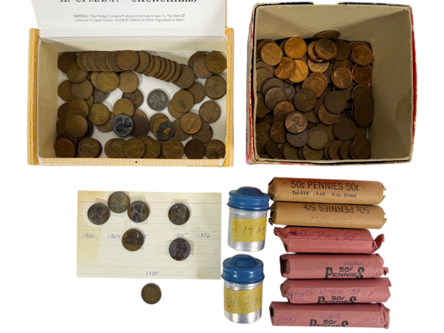 Collection of Vintage United States Lincoln Pennies Cents Plus 1900 Indian Head Cent