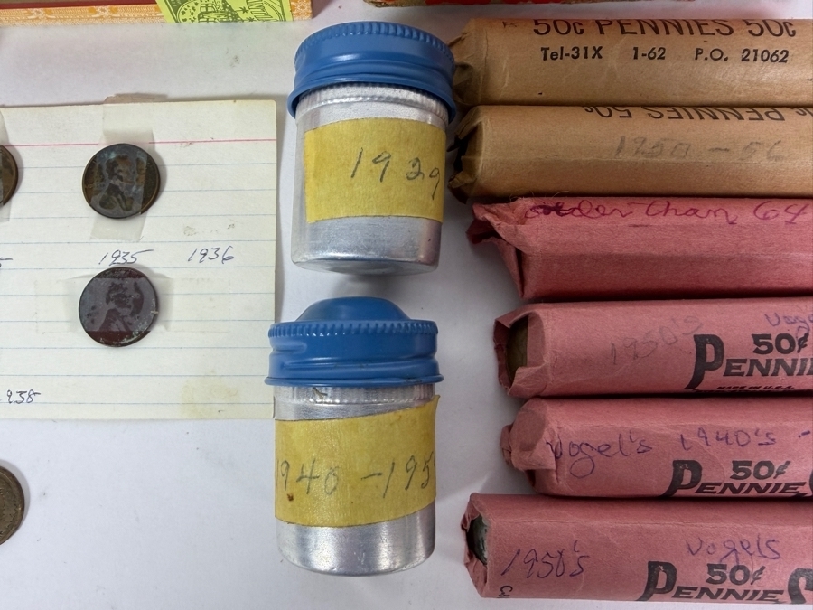 Collection of Vintage United States Lincoln Pennies Cents Plus 1900 Indian Head Cent [Photo 10]