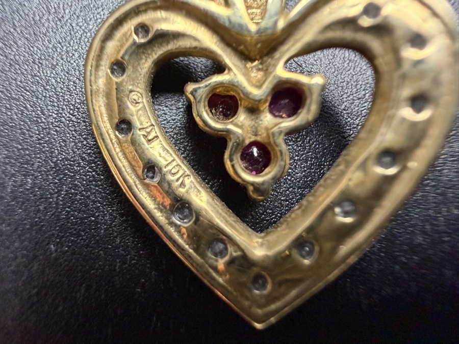 10k Gold Diamond Pendant with 10k Gold 18' Chain Necklace 2.2g [Photo 5]