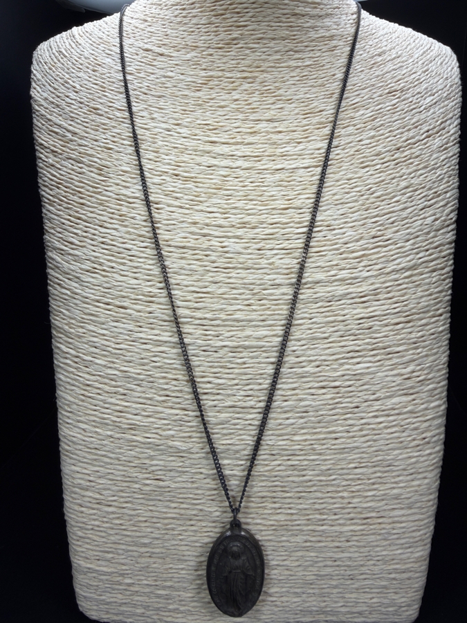 Pair Of Vintage Sterling Silver Miraculous Medal Pendants with 24' Sterling Silver Chain Necklace 22.3g [Photo 10]