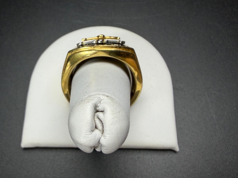 Vintage Sterling Silver Men Crucifix Shield Ring Featuring Carved Black Onyx Inlay And CZ Accents Signed BSI Size 12.25 14.2g [Photo 5]