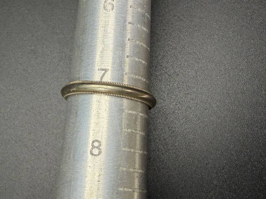 Vintage 14K Gold Milgrain Knife Edge Wedding Band Ring Size 7.25 2.0g [Photo 5]