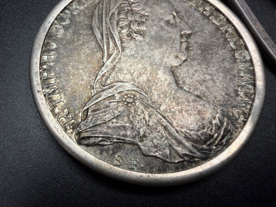 Vintage Austrian Silver 1780 Maria Theresa Thaler Restrike Coin with Sterling Silver Keychain With Heavy Screw Gate Carabiner Clasp 36.1g [Photo 5]