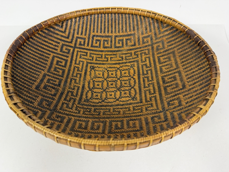 Vintage Chinese Split Bamboo Presentation Wedding Platter Basket On Hand Painted Green Lacquered Wooden Ring Pedestal Foot 14'W X 4.5'H [Photo 4]