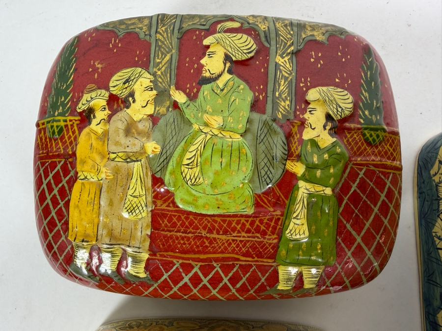 Vintage Hand Painted Persian Qajar Style Papier Mache Trinket Boxes Set Of Three With Mughal Court And Figural Scenes [Photo 4]