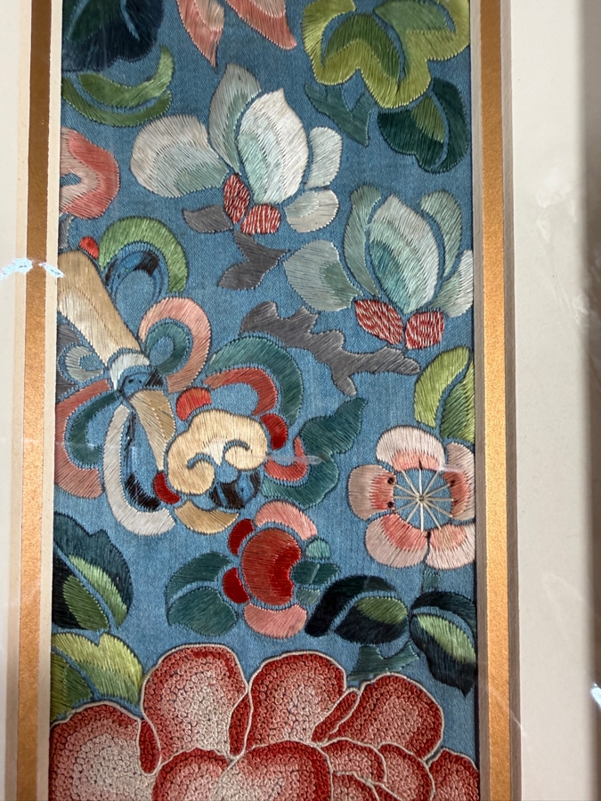 Just Added - Antique Chinese Framed Embroidered Sleeve Band with Hand Stitched Silk Peking Knot 3.5 X 19 [Photo 8]
