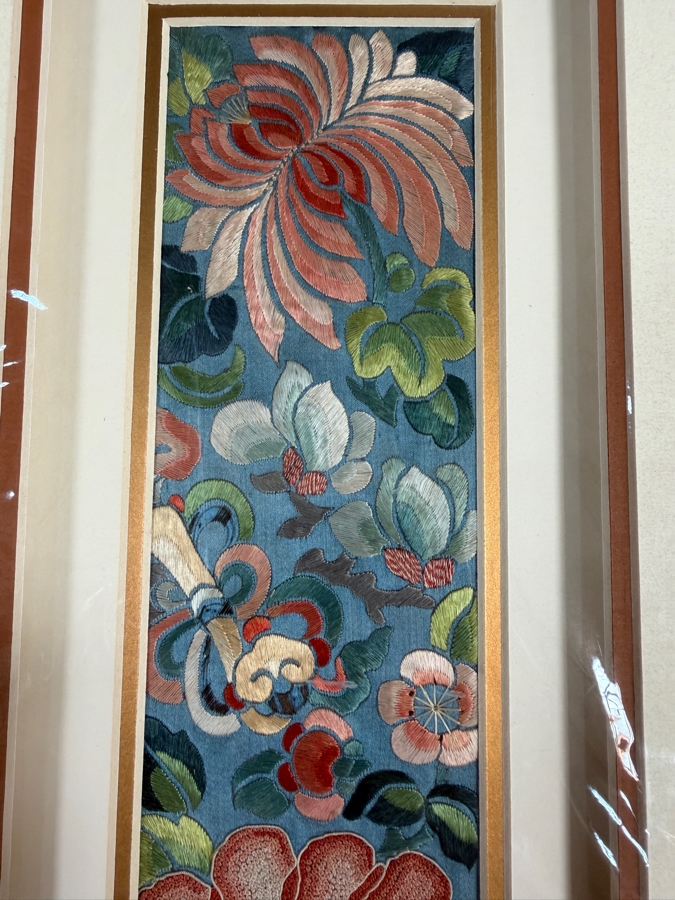 Just Added - Antique Chinese Framed Embroidered Sleeve Band with Hand Stitched Silk Peking Knot 3.5 X 19 [Photo 7]